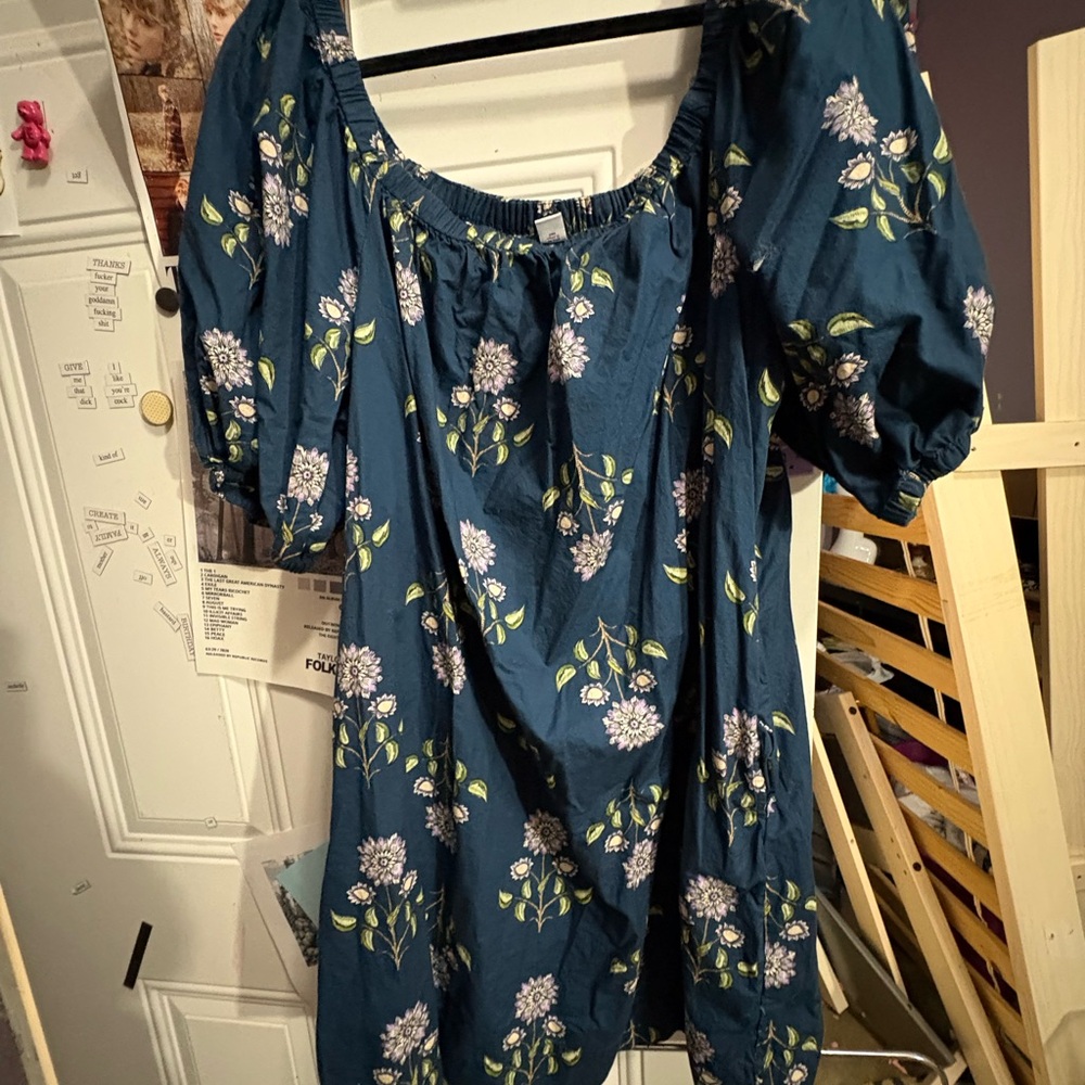 Old Navy Teal Blue Floral Puff-Sleeve Peasant Tunic
